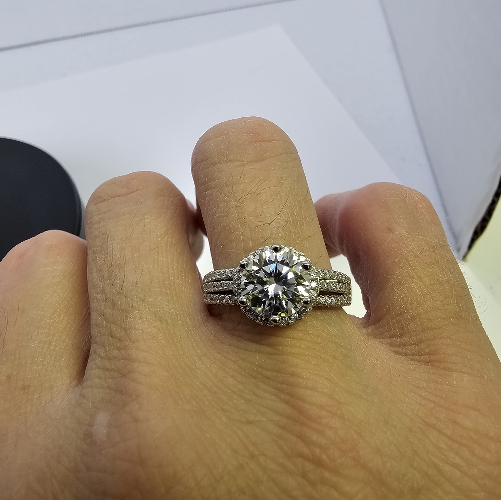 GRA Certified Moissanite 2 Carats 18k/925 Ring 💍 Size 7 - Picture 3 of 14